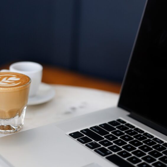 allie-smith-qLFMw8nEbYs-unsplash allie-smith-qLFMw8nEbYs-unsplash